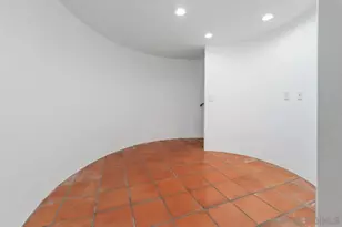 5716 Dolphin Pl, La Jolla, CA 92037 - Photo 35