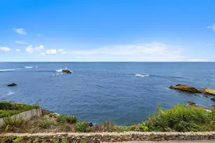 5716 Dolphin Pl, La Jolla, CA 92037 - Photo 47