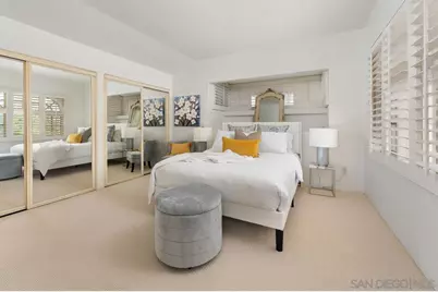  5716 Dolphin Pl, La Jolla, CA 92037 - Photo 31