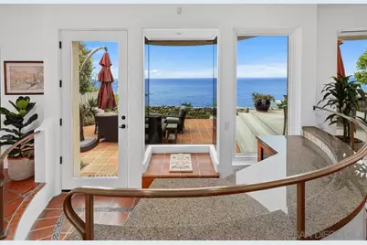  5716 Dolphin Pl, La Jolla, CA 92037 - Photo 11