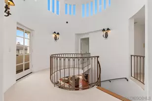 5716 Dolphin Pl, La Jolla, CA 92037 - Photo 33