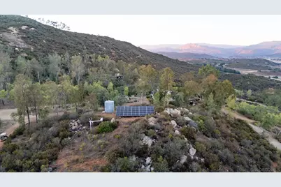  23898 Crown Hill Ln, Escondido, CA 92027 - Photo 35