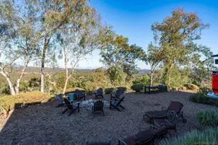 23898 Crown Hill Ln, Escondido, CA 92027 - Photo 13