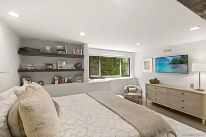  1586 Crespo Dr, La Jolla, CA 92037 - Photo 17