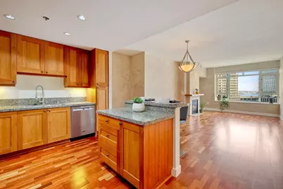  700 W Harbor Dr #1306, San Diego, CA 92101 - Photo 3