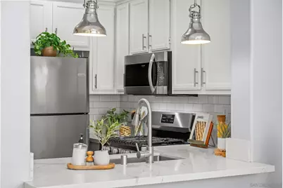  6008 Paseo Salinero, Carlsbad, CA 92009 - Photo 15