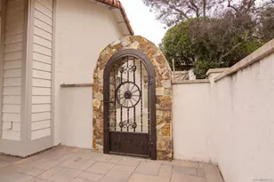 1713 Cameo Dr, Vista, CA 92083 - Photo 5