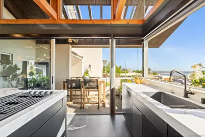  5259 Pacifica Dr, San Diego, CA 92109 - Photo 23