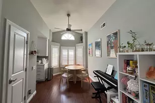 115 Huntington, Irvine, CA 92620 - Photo 5