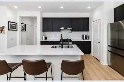  32395 Tannat Dr, Temecula, CA 92591 - Photo 5