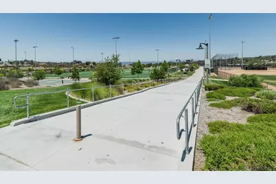  32395 Tannat Dr, Temecula, CA 92591 - Photo 37