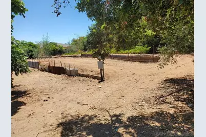  326 Plumosa Ave, Vista, CA 92083 - Photo 5