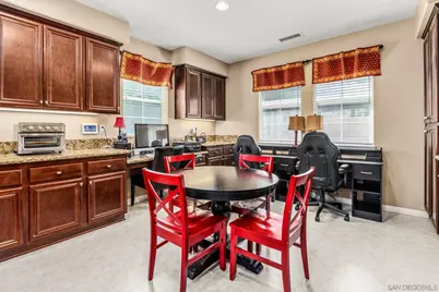  32137 Sycamore Ct, Temecula, CA 92592 - Photo 5