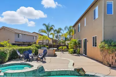  38200 Camarada Ln, Murrieta, CA 92563 - Photo 3