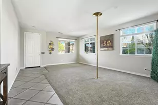 38200 Camarada Ln, Murrieta, CA 92563 - Photo 9