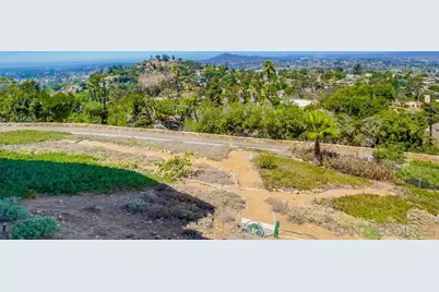  4742 Mount Helix Drive, La Mesa, CA 91941 - Photo 45