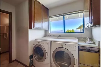  4742 Mount Helix Drive, La Mesa, CA 91941 - Photo 17