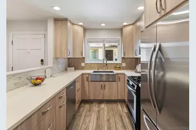  812 E Washington Ave #A, Escondido, CA 92025 - Photo 1