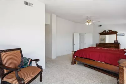  408 Shadow Tree Dr, Oceanside, CA 92058 - Photo 15