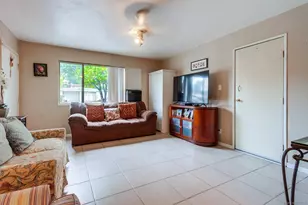 1034 Bartlett Dr, Vista, CA 92084 - Photo 7