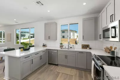  5270 San Bernardo Ter, San Diego, CA 92114 - Photo 9