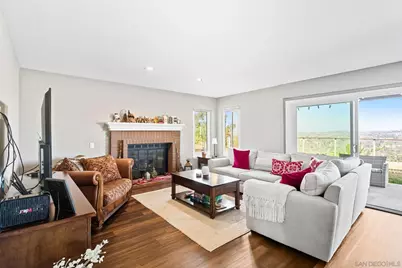  363 Surrey Dr, Bonita, CA 91902 - Photo 13