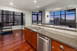 700 W E St, San Diego, CA 92101 - Photo 3