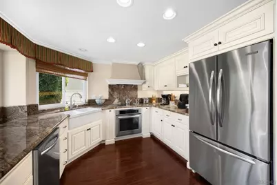  40 Brena, Irvine, CA 92620 - Photo 5