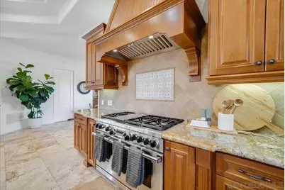  15397 Rock Creek Ln, El Cajon, CA 92021 - Photo 23