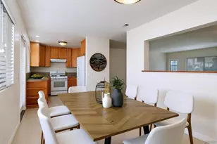 2028 Thomas Ave, San Diego, CA 92109 - Photo 17