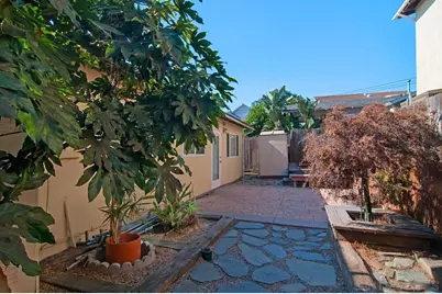  2028 Thomas Ave, San Diego, CA 92109 - Photo 33