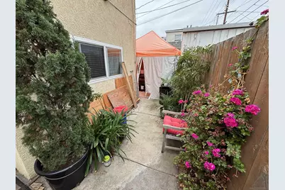  2028 Thomas Ave, San Diego, CA 92109 - Photo 57