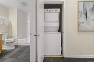 1150 J, San Diego, CA 92101 - Photo 15