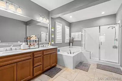  705 Sungold Way, Escondido, CA 92027 - Photo 17