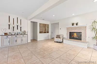  705 Sungold Way, Escondido, CA 92027 - Photo 7