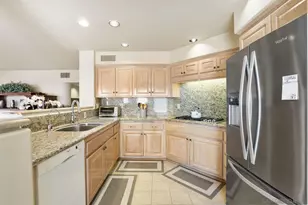 1363 Caminito Batea, La Jolla, CA 92037 - Photo 19