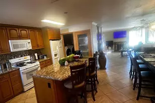 5935 Flipper Dr, San Diego, CA 92114 - Photo 7