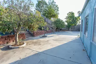 8419 Hudson Dr, San Diego, CA 92119 - Photo 37