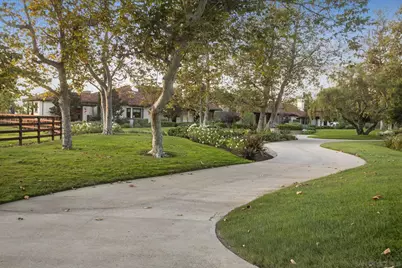  17872 Via De Fortuna, Rancho Santa Fe, CA 92067 - Photo 5
