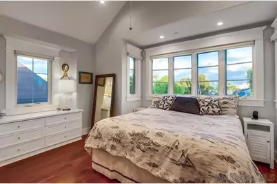  240 B Avenue, Coronado, CA 92118 - Photo 27