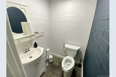  365 W 2nd Ave, Escondido, CA 92025 - Photo 15