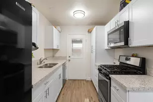 1060 E Washington Ave, Escondido, CA 92025 - Photo 13