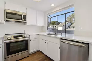 4064 Crystal Dawn Ln, San Diego, CA 92122 - Photo 1