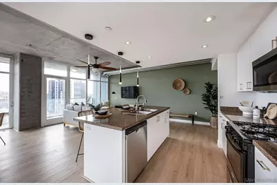 1080 Park Blvd #807, San Diego, CA 92101 - Photo 13
