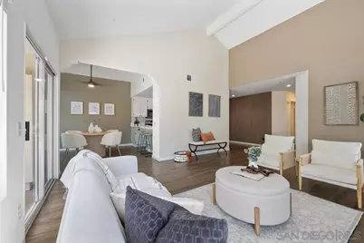  2119 Royal Lytham Gln, Escondido, CA 92026 - Photo 5