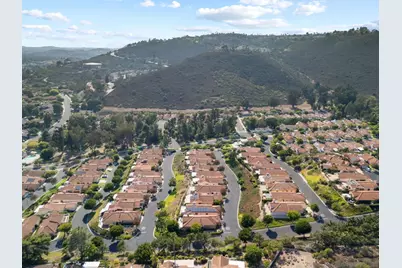  2119 Royal Lytham Gln, Escondido, CA 92026 - Photo 27