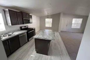 22899 Byron Rd, Crestline, CA 92325 - Photo 3