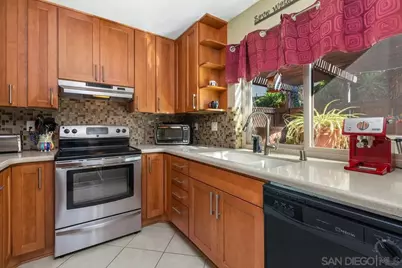  9774 Caminito Doha, San Diego, CA 92131 - Photo 3