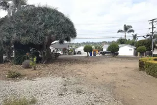 323 Hill Dr, Vista, CA 92083 - Photo 7