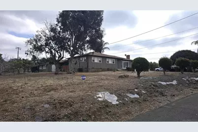  323 Hill Dr, Vista, CA 92083 - Photo 9